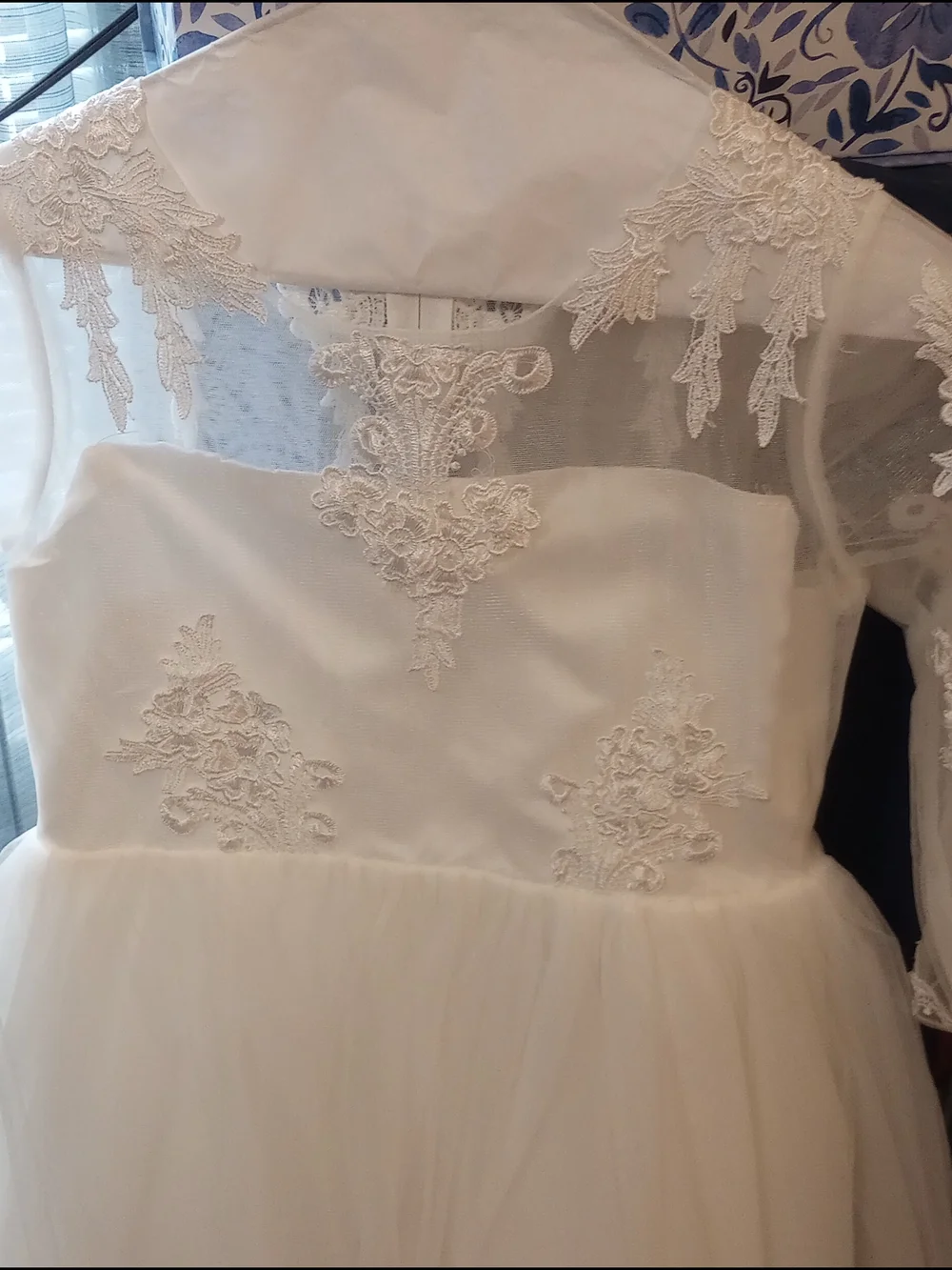 White Lace Tulle Flower Girls Dress